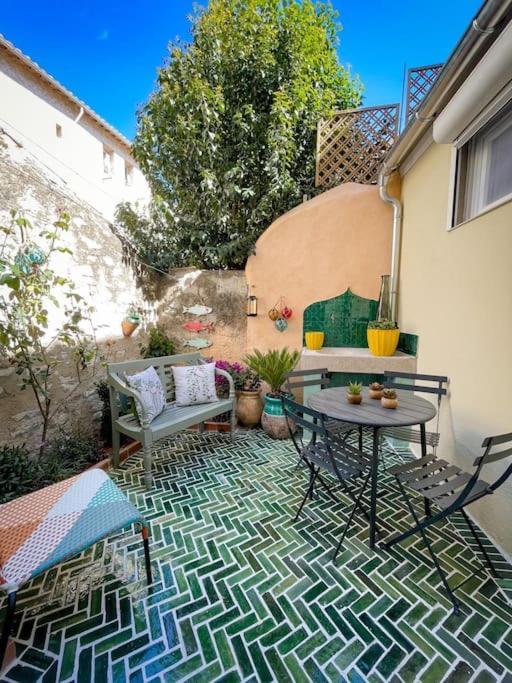 Petit Patio - 2 Chambres - Centre Ville - Climatisation Cassis Bagian luar foto